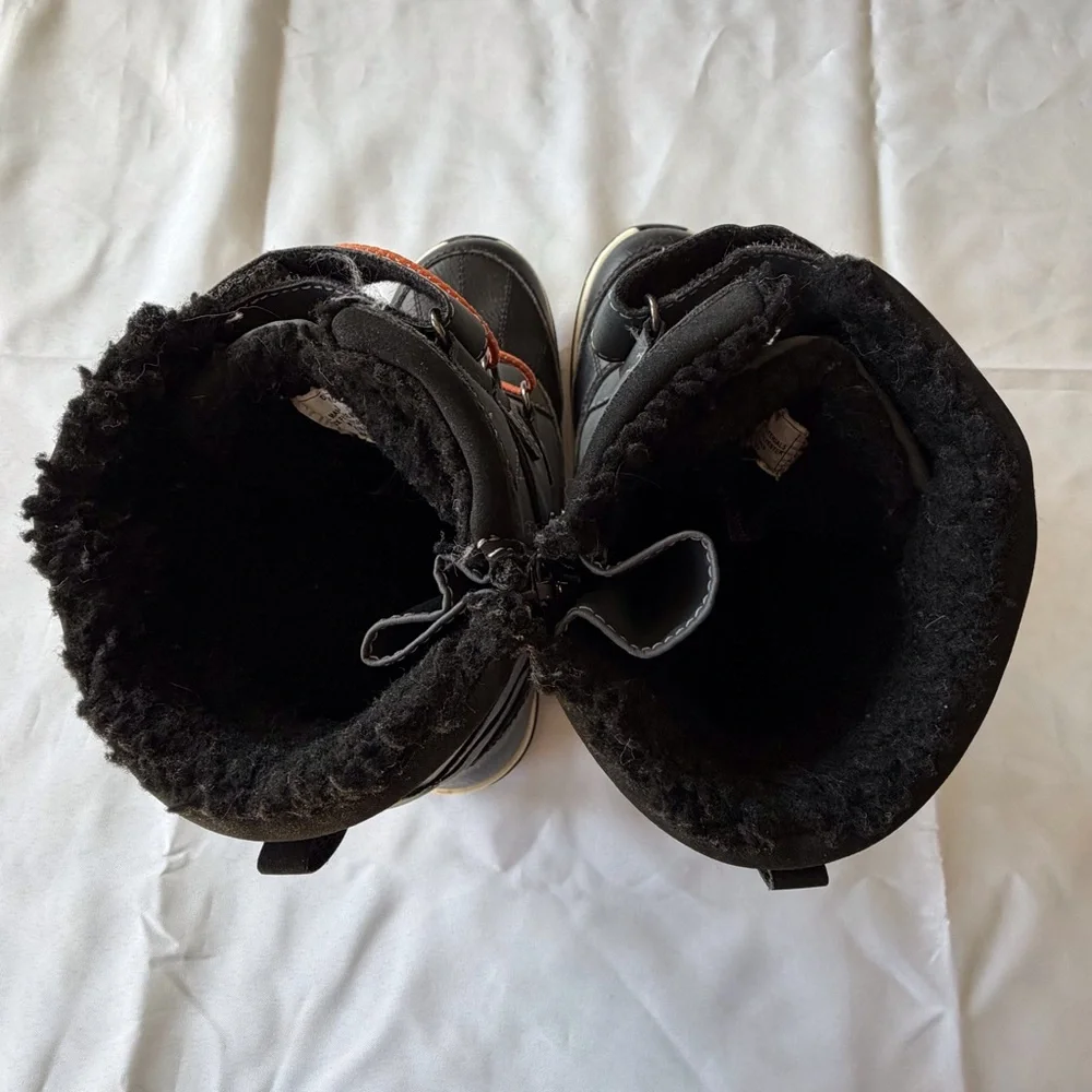 Totes Diamond gray fleece lined snow‎ boots orange laces boys 5